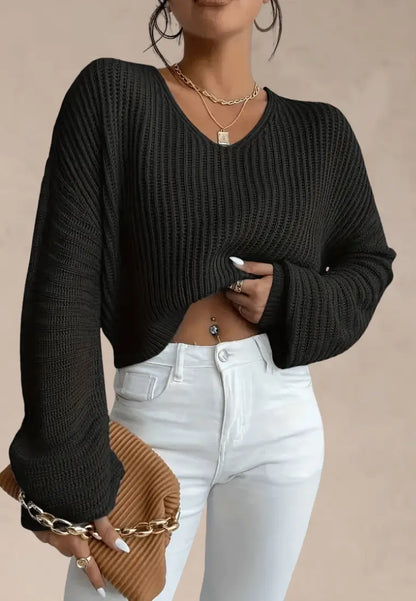 Czarny sweter damski oversize z dekoltem V