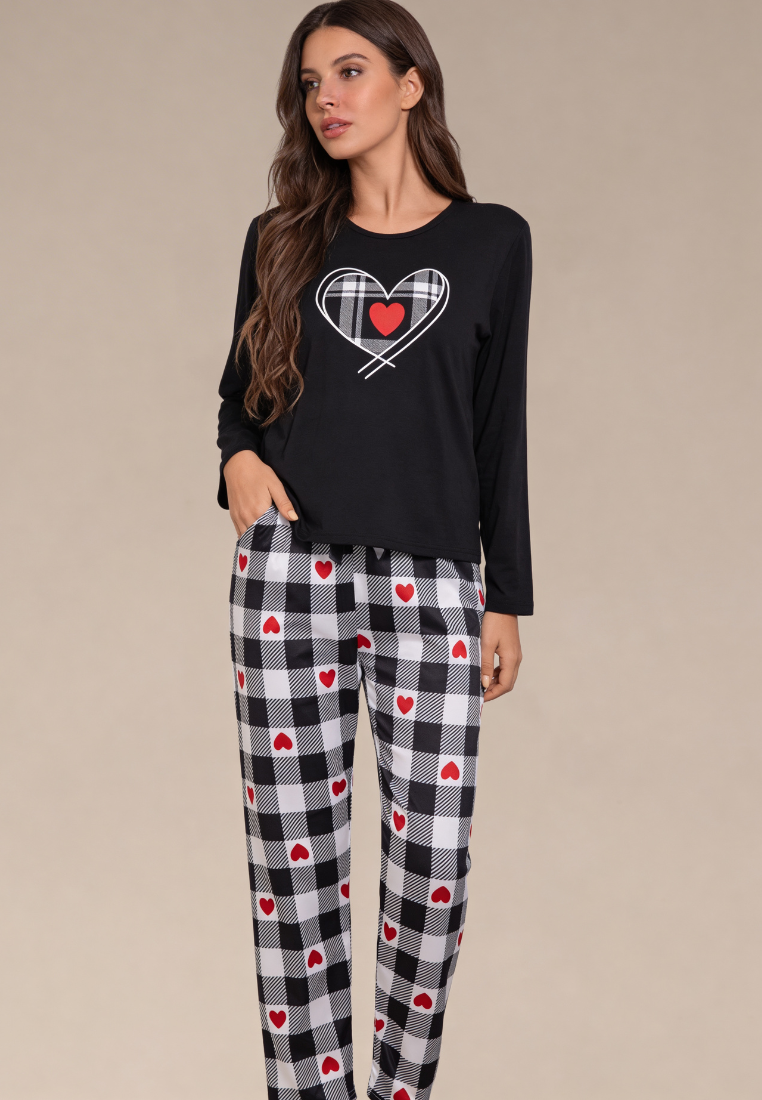 Czarny komplet piżamowy damski z długim rękawem i spodniami w serca