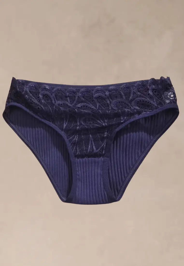 Zestaw 3 szt. figi majtki damskie koronkowe bawełniane czarne, białe i granatowe