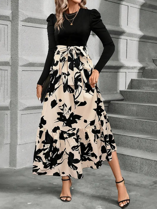 Elegancka sukienka maxi z czarnym topem i kwiatowym dołem w beżu