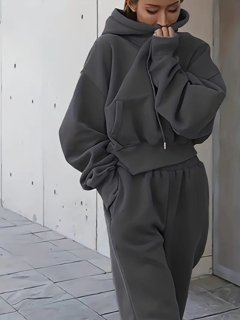 Grafitowy damski dres z kapturem i spodniami jogger